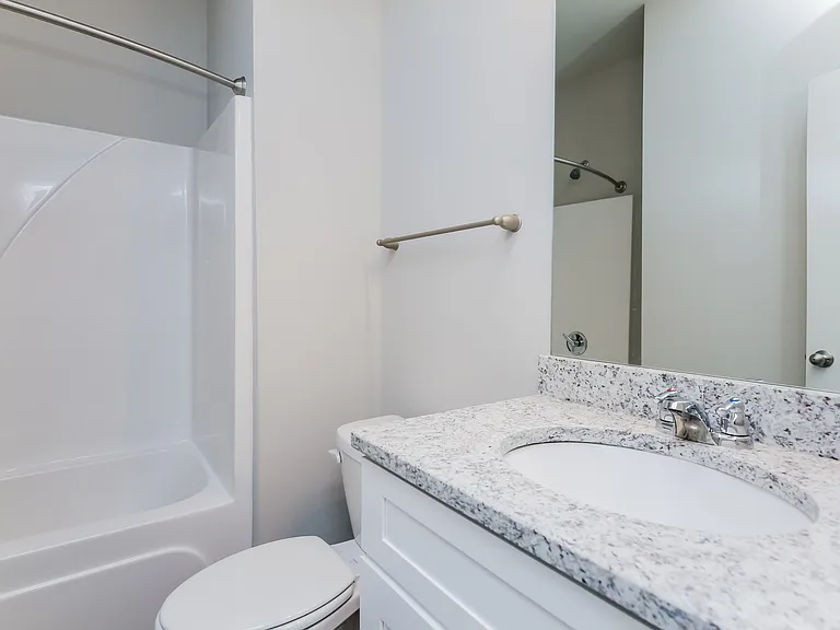 7 Madaline Ln — Photo 10