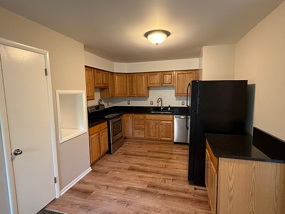 5th image of 946 N Adams Rd Unit 3
