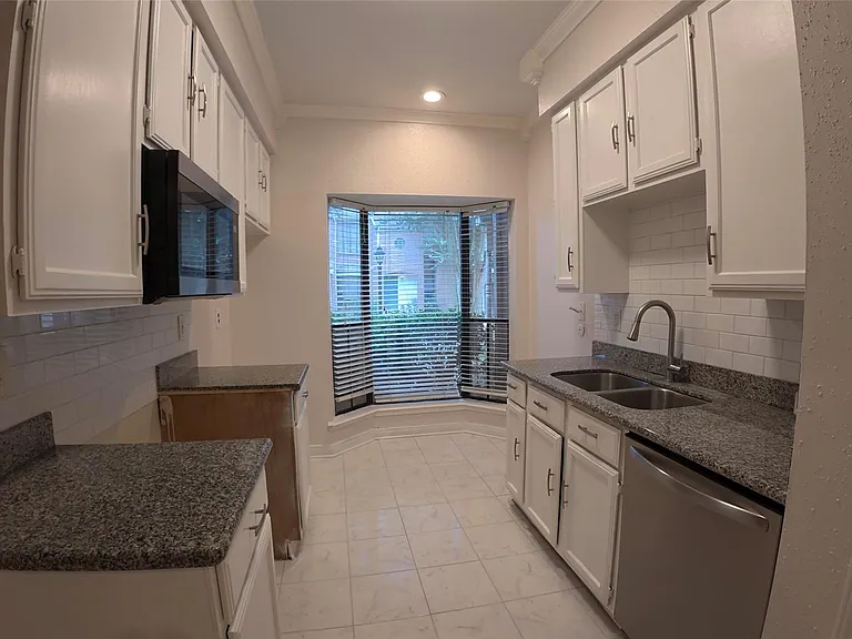 12550 Piping Rock Dr #29 — Photo 6
