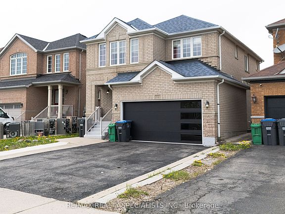 2nd image of 32 Feather Reed Way