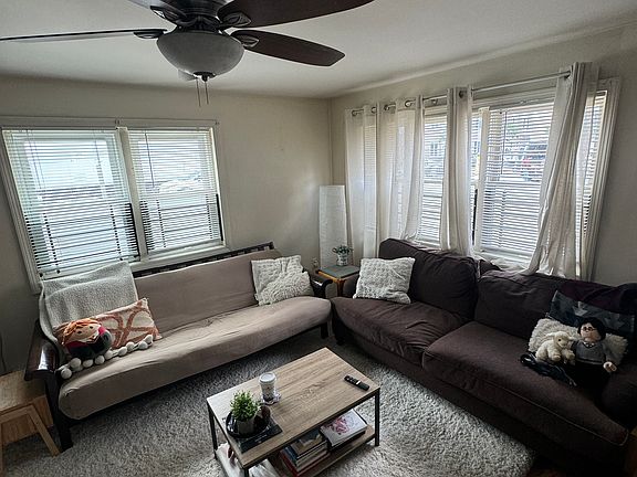 2nd image of 228 W 9th St APT 1R