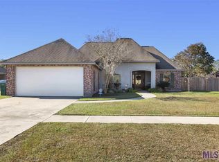 35671 Ridgeland Dr, Denham Springs, LA 70706