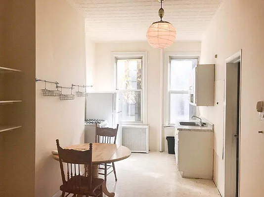 Rented by Ulas Real Estates Inc | media 11