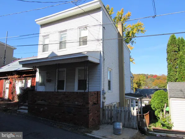 224 Middle St, Minersville, PA 17954