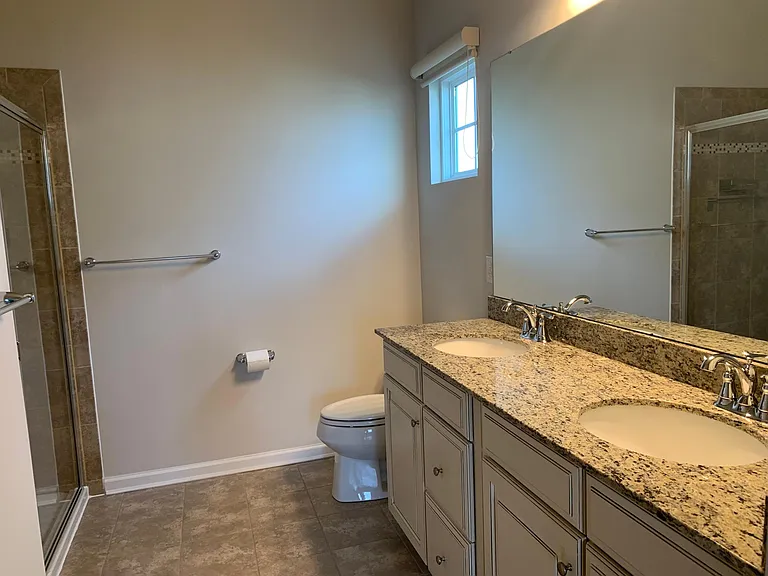 127 Shady Creek Ln — Photo 4