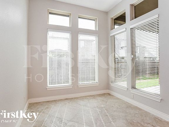4th image of 2147 Blossomcrown Dr