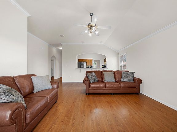 2nd image of 2541 Massey Ln