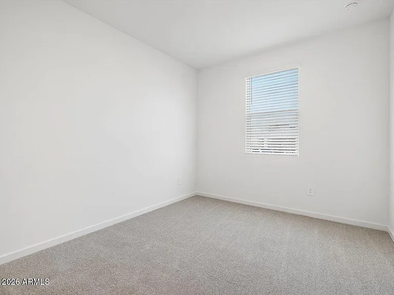 2384 E Enantio Rd — Photo 7