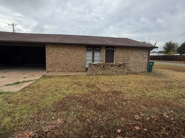 108 S 34th St, 108 S 34th St #A, Gatesville, TX 76528