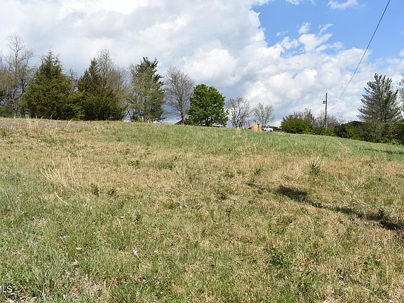 5th image of Eedmont Ct
