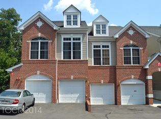 2 Nelke Ct #501, Hawthorne, NJ 07506