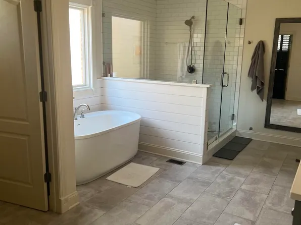 745 Mill Springs Ln, Hoover, AL 35244