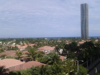 (Undisclosed Address), North Miami Beach, FL, 33160