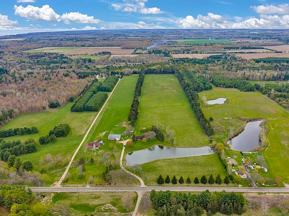 4th image of 5800 Deckerville Rd