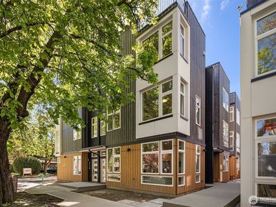 1737 17th Avenue, Seattle, WA, 98122