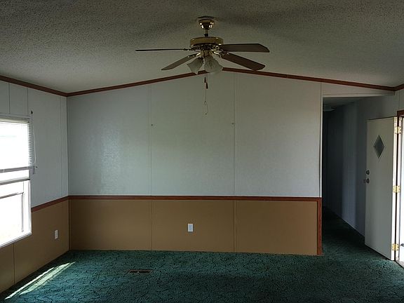4th image of 1012 Louisville St Lot 523