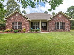26 Woodland Rd, Hattiesburg, MS 39401