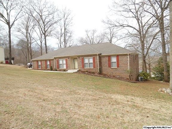 3rd image of 130 Anna Kathryn Dr