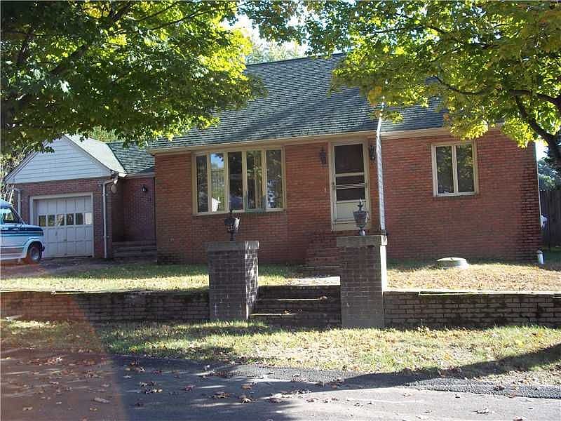 1st image of 12 Harrington Dr
