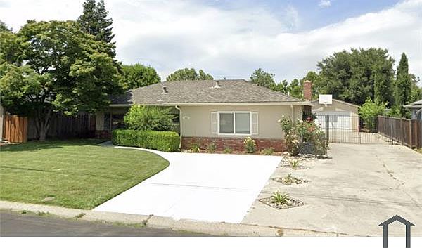 1st image of 1221 McBain Ave