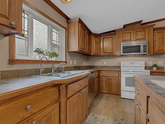 5th image of 27331 Honey Hill Rd