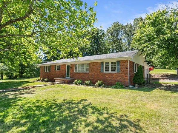 306 Montrose Dr, Madisonville, KY 42431