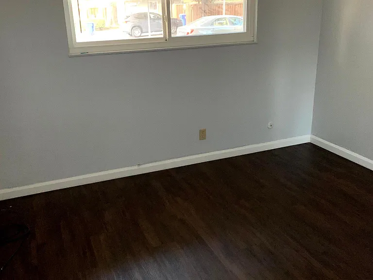 3511 Dalton Cmn — Photo 8