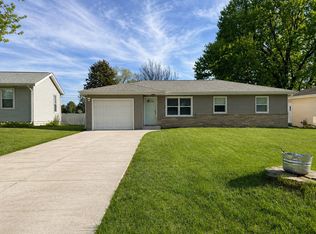 123 Liberty Blvd, Rockford, IL 61115