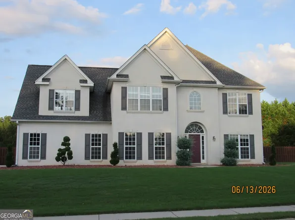 305 Sunderland Cir, Fayetteville, GA 30215