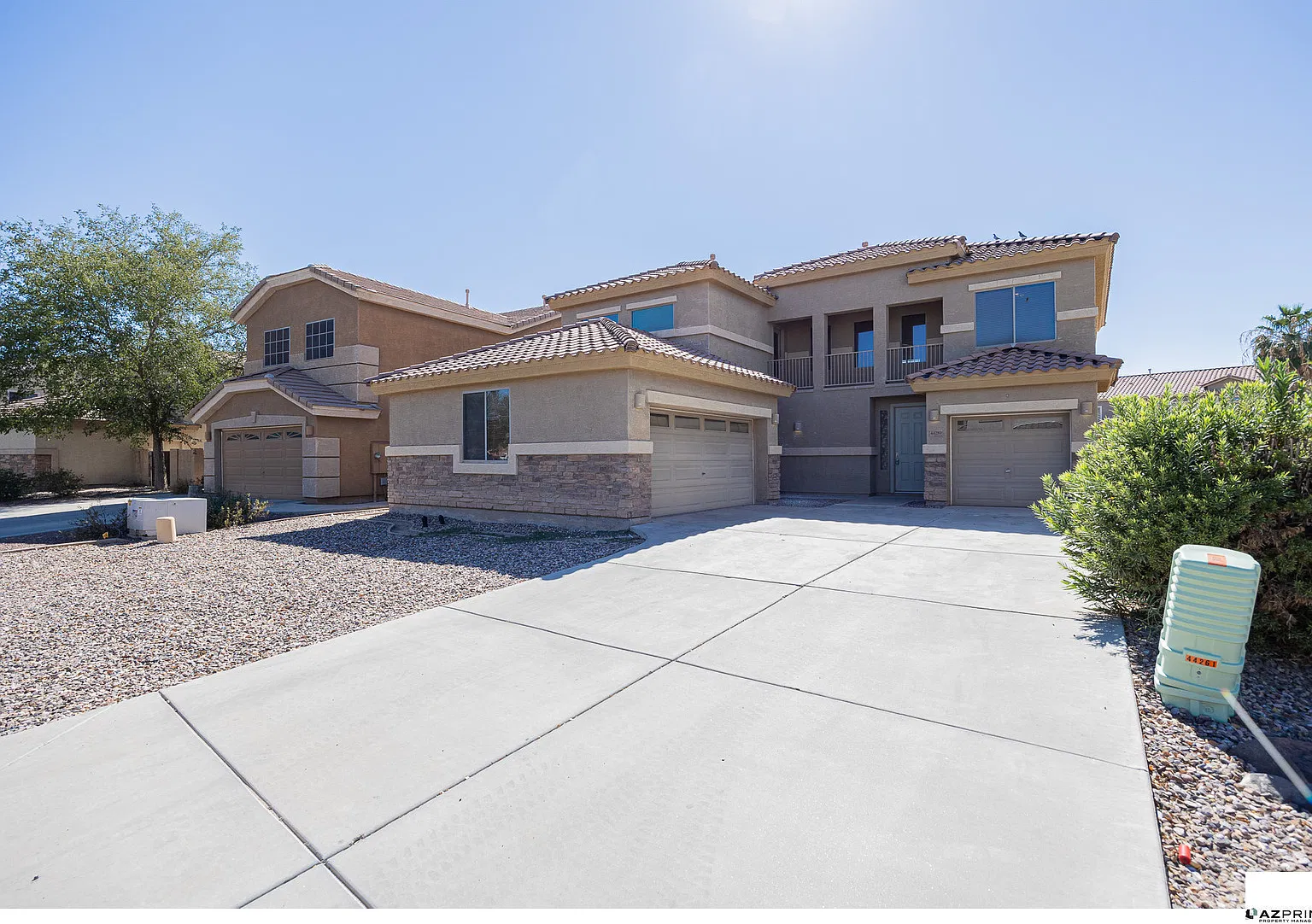 Gorgeous 4/2.5 Maricopa House! — Photo 1
