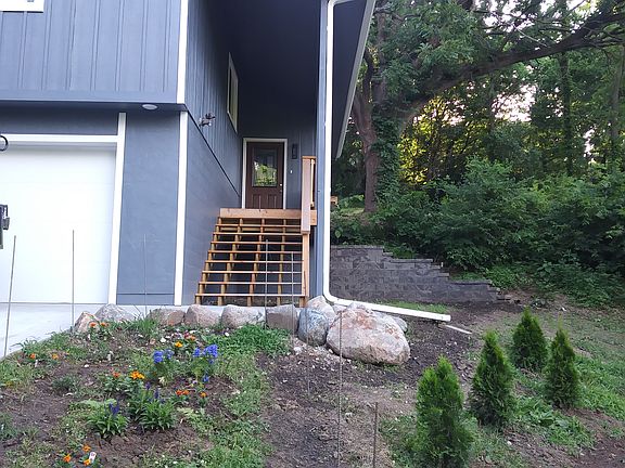 2nd image of 716 Beacon Dr