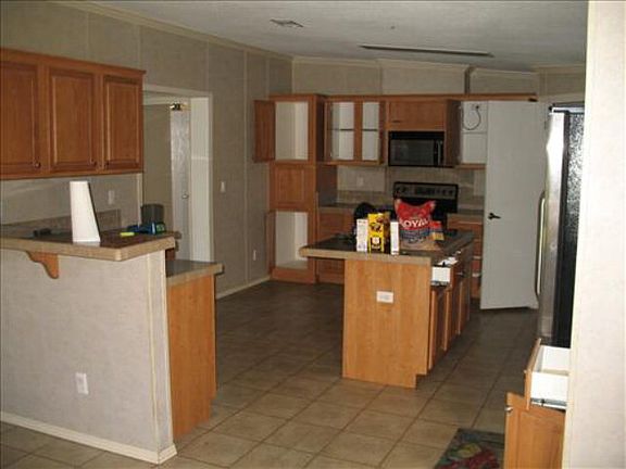 2nd image of 121 Meadowview Dr