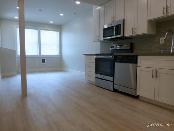 4th image of 1391 8th Ave #E