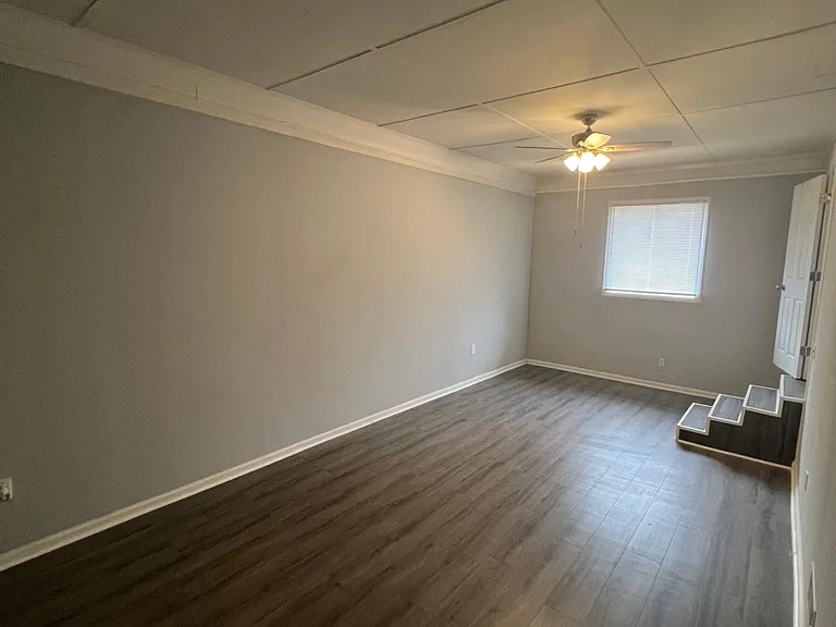 909 C St — Photo 16