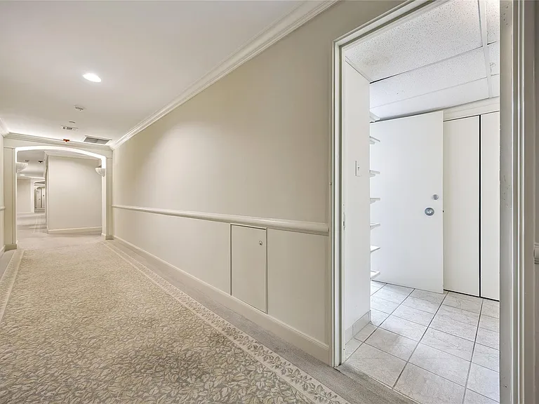 2200 Willowick Rd #11B — Photo 8