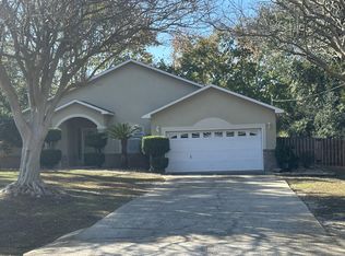 1933 Sparrow Ln, Navarre, FL 32566