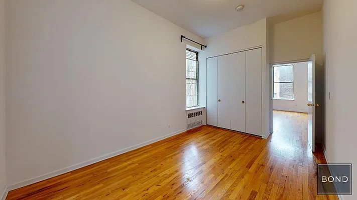Rented by Bond New York | media 5