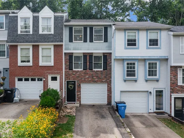 286 Huntingdon Ave, Irwin, PA 15642