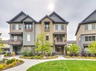 3326 E Front Runner Ln, Boise, ID 83706