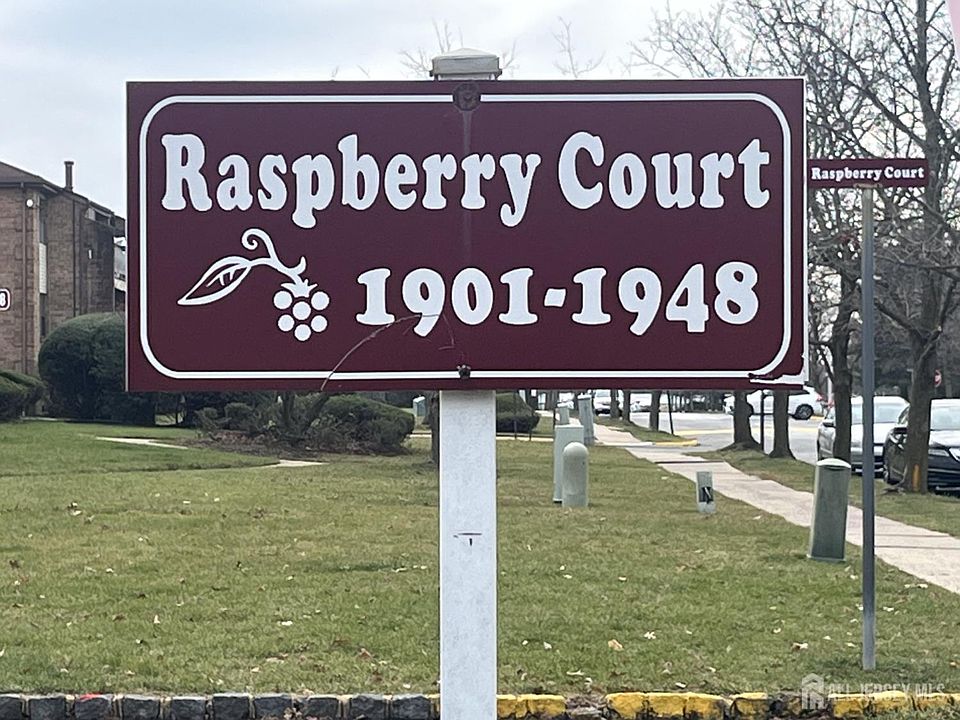 1st image of 1947 Raspberry Ct