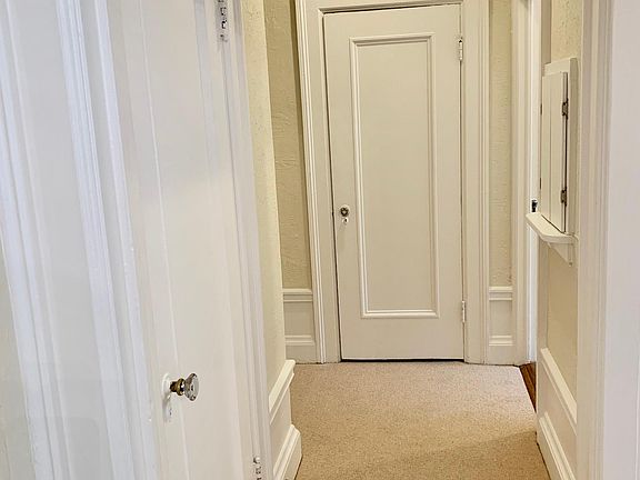 3rd image of 805 Bush St APT 22