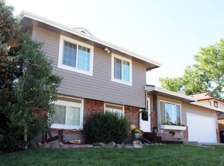 23 Carefree Ln, Pueblo, CO 81001