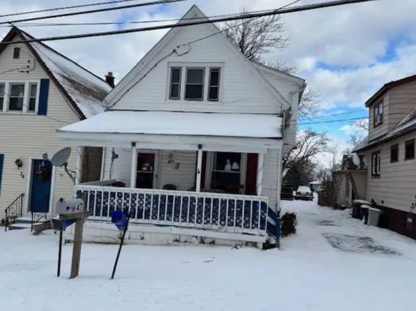 40 Velore Ave, Orchard Park, NY 14127