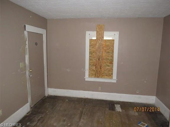 3rd image of 563 Hopocan Ave
