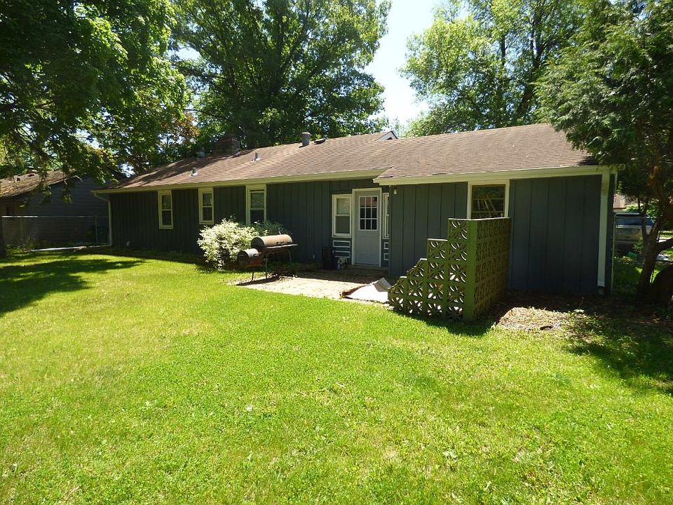 2nd image of 5910 36th Ave N