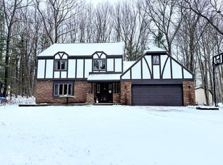 19418 Golfview Dr, Big Rapids, MI 49307