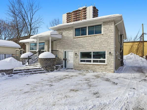 410 Allen Blvd #408, Ottawa, ON K1L 7B5