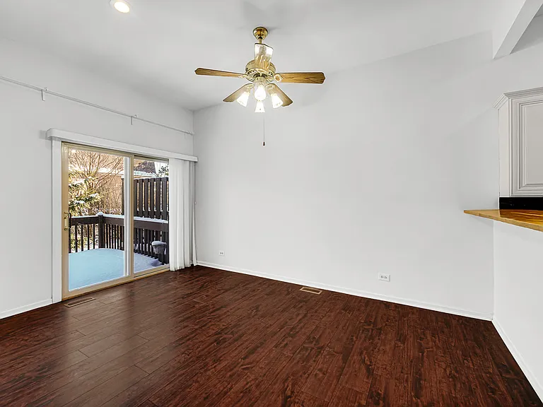 1017 Arbor Ct — Photo 10