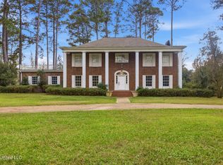2701 Seminole Dr, McComb, MS 39648
