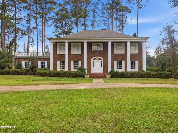 2701 Seminole Dr, McComb, MS 39648